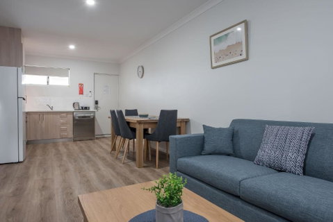 Jurien Bay Motel Apartments - New South Wales Tourism  5