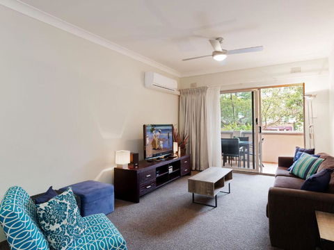 2 Bronte Court 17 Magnus Street Air Con Complex Pool & Centrally Located - New South Wales Tourism  1