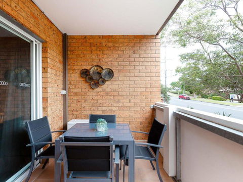 2 Bronte Court 17 Magnus Street Air Con Complex Pool & Centrally Located - New South Wales Tourism  2