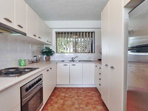 13 The Poplars 34 Magnus Street Ground Floor Unit & Pool In Complex - New South Wales Tourism  4