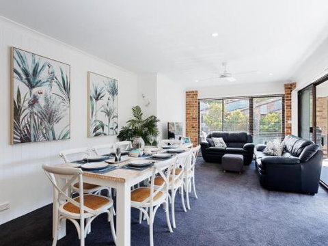 68 Bay Parklands 2 Gowrie Ave Aircon Pool Tennis Court Communal Spa - New South Wales Tourism  4