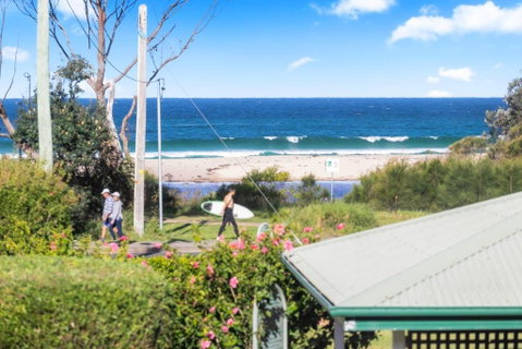 Fathoms 8 Mollymook - New South Wales Tourism  3