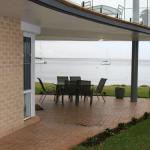 1 The Clippers 131 Soldiers Point Road Fabulous Waterfront Unit - New South Wales Tourism  0