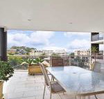 8 Carrington 15 Government Road spacious unit with air conditioning  lift - New South Wales Tourism 
