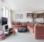 Beehive 14 - New South Wales Tourism 