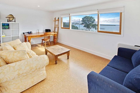 Waterfront Sanctuary Raymond Island Getaway - New South Wales Tourism  5