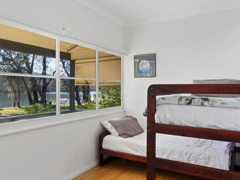 Rakali Cottage Lake Conjola - New South Wales Tourism  1