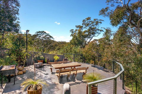 Arana Wentworth Falls - New South Wales Tourism  3