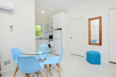 Smugglers Resort Style Apartments No 9 - New South Wales Tourism  6
