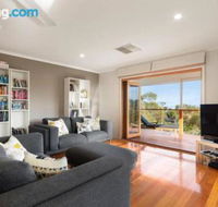 Acqua Vista water view fireplace walk to beach - New South Wales Tourism 