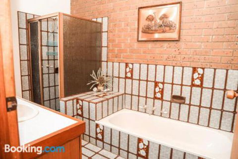 Banksia Beach House - New South Wales Tourism  4