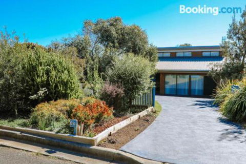 Banksia Beach House - New South Wales Tourism  5