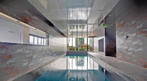 A Modern 2BR CBD Apt City Views FREE Parking - New South Wales Tourism  4