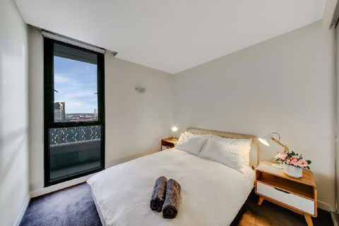 A Modern 2BR CBD Apt City Views FREE Parking - New South Wales Tourism  6
