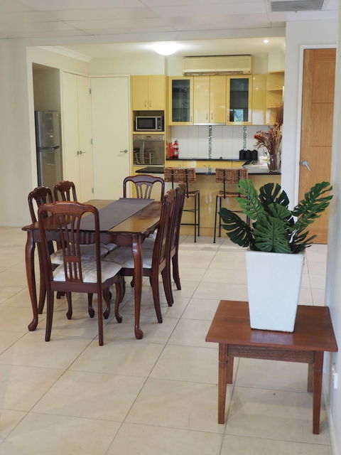 Master Suite With Private Entrance - New South Wales Tourism  2