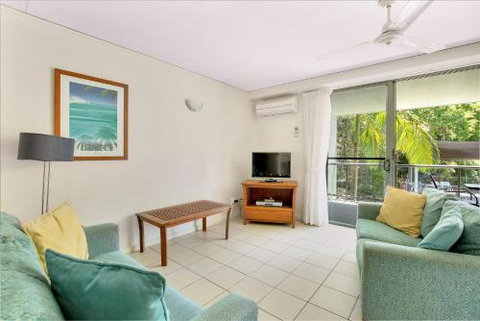 Baden 61 Rainbow Shores Air Conditioned Unit Walk To Beach Pool Tennis Court - New South Wales Tourism  1