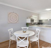 Unit 3 Emerald Shores shipping lane views - New South Wales Tourism 