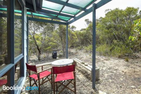 Honeyeaters Hideaway In Vivonne Bay - New South Wales Tourism  0