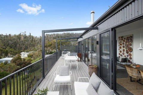 Months & Seasons Momentary Escapes Beach House - New South Wales Tourism  2