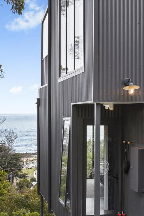 Months & Seasons Momentary Escapes Beach House - New South Wales Tourism  1