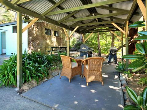 Cottage 6 Hyams Beach Seaside Cottages - New South Wales Tourism  5