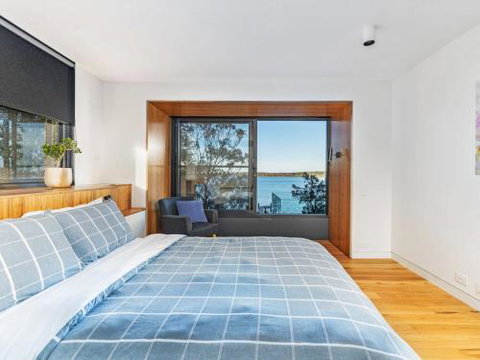 ESTUARY HOUSE Basin View 4pm Check Out Sundays - New South Wales Tourism  1