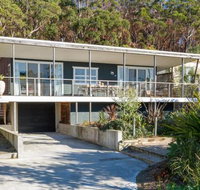 Palmwood at Hyams Beach 4pm Check Out Sundays - New South Wales Tourism 