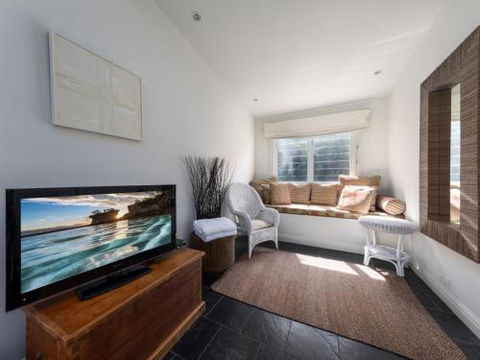 THE BEACH HOUSE Gerroa 4pm Check Out Sundays - New South Wales Tourism  2