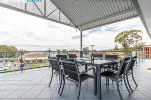Villa San Gabriel Vincentia Sleeps 14 4pm Check Out Sundays - New South Wales Tourism  0