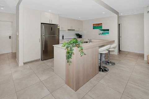 Apartment Near City On Lake 3 - New South Wales Tourism  6