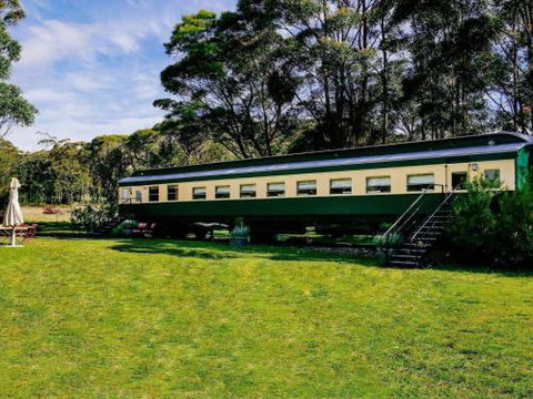 THE ANGAS CARRIAGE Alpine Southern Highlands 4pm Check Out On Sundays - New South Wales Tourism  0