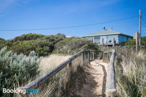 Anchor Beachfront Retreat - New South Wales Tourism  2