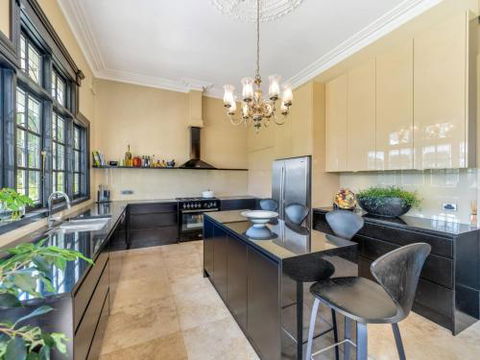 Wembley House Southern Highlands With 4pm Check Out Sunday - New South Wales Tourism  4
