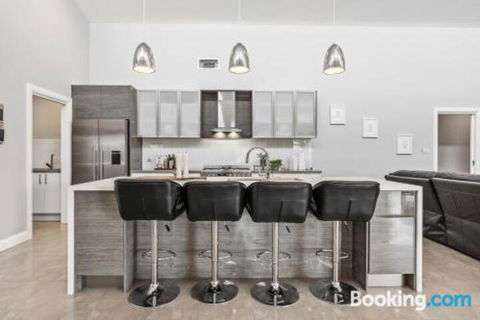 Wentworth Estate 5 Bedroom Luxury Home Sleeps 12 - New South Wales Tourism  2