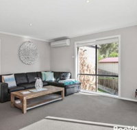 Rye Poolside Escape - New South Wales Tourism 