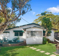 SEAWARD Werri Beach Gerringong 4pm check out Sundays