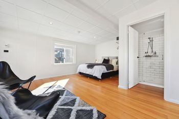 4 Bedroom Entertainer With Bungalow Next To Beach - New South Wales Tourism  6