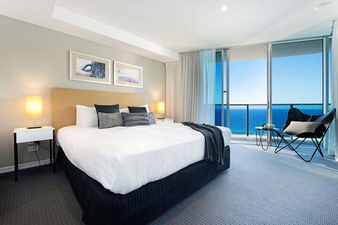 H Residences 2 Bedroom Ocean View In Surfers Paradise - New South Wales Tourism  5