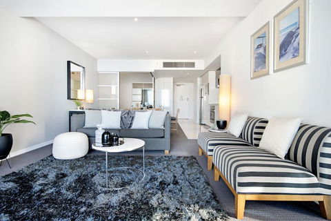 H Residences 2 Bedroom Ocean View In Surfers Paradise - New South Wales Tourism  1