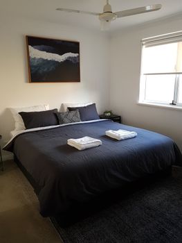 Oceanside Retreat Busselton - New South Wales Tourism  0