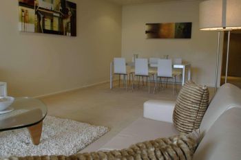 Executive Elwood Apartment - New South Wales Tourism  5