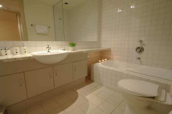 Executive Elwood Apartment - New South Wales Tourism  4