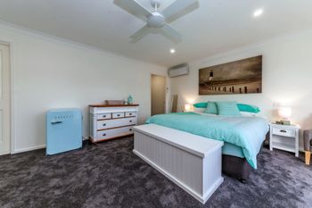 Catalina Close 1a - New South Wales Tourism  1