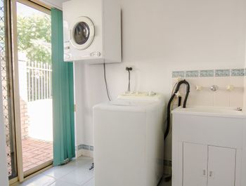 St James Cosy Home Best Value - New South Wales Tourism  6