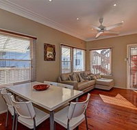 Ocean Parade by the Beach Unit - New South Wales Tourism 