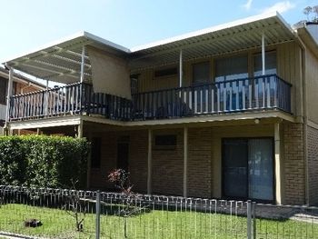 Lakeside Getaway - New South Wales Tourism  0