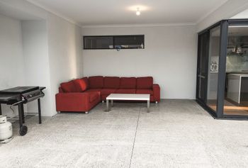 South Beach Pool Home - New South Wales Tourism  4