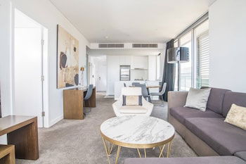 2bed Apartment! Modern Home For 4 At Chatswood - New South Wales Tourism  0