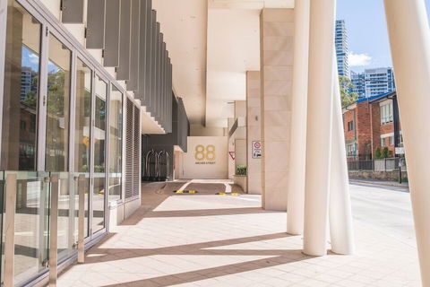 2bed Apartment! Modern Home For 4 At Chatswood - New South Wales Tourism  5