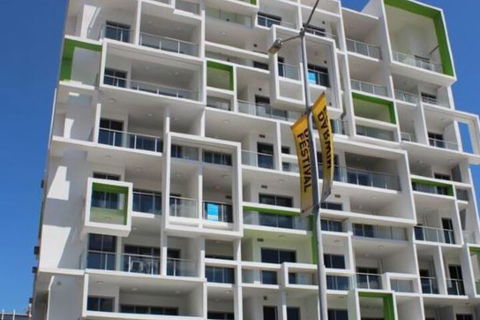 Kube On Cavanagh - New South Wales Tourism  0